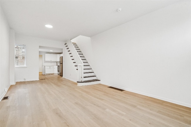Building Photo - 2509 N Sartain St