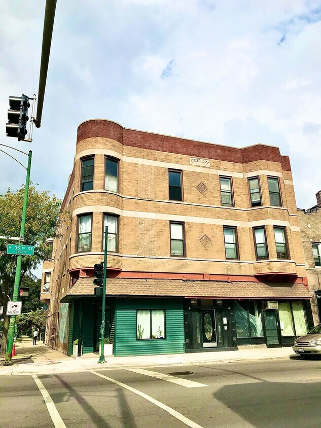 Primary Photo - 1756 W 35th St