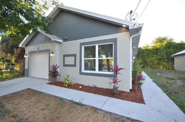 Foto del edificio - 2218 Quality Life Ctr Wy