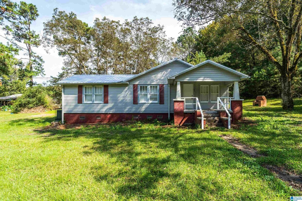169 Mountain View Rd, Talladega, AL 35160 House Rental in Talladega