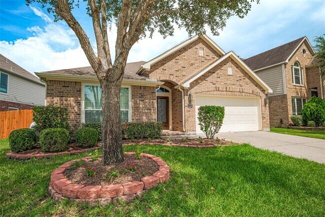Foto del edificio - 13315 Peach Orchard Ln