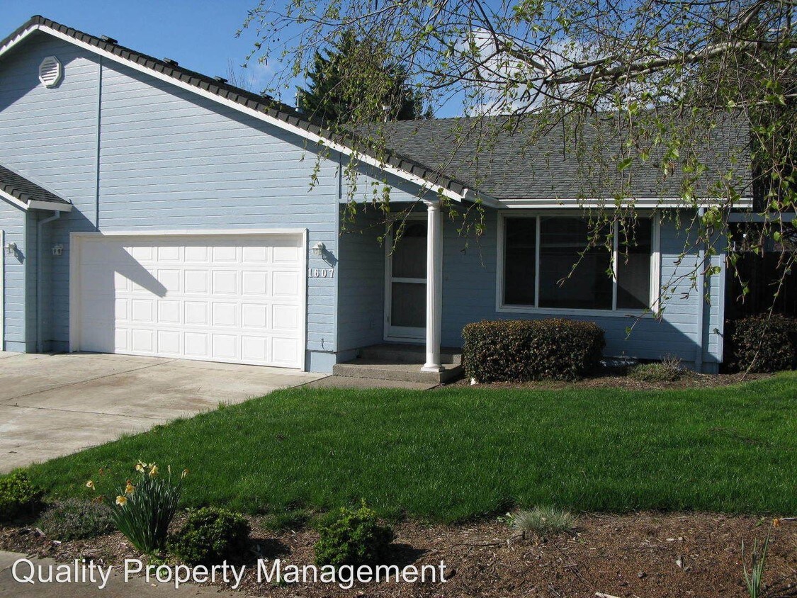 Primary Photo - 1607-1607 Robin Way
