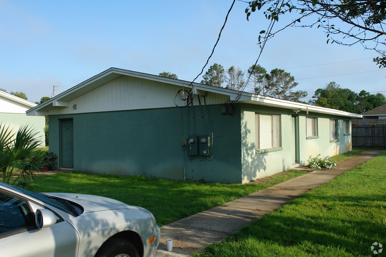 Primary Photo - 1600 W Highway 98