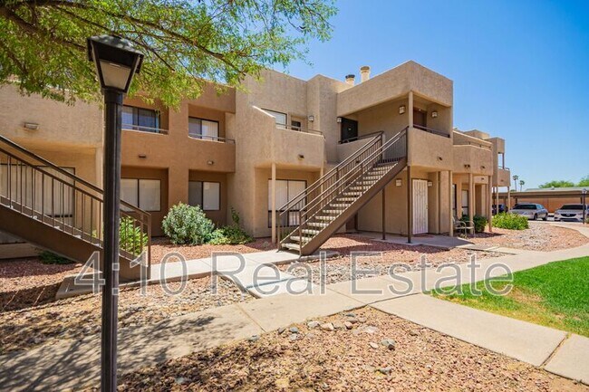 Building Photo - 11640 N 51st Ave