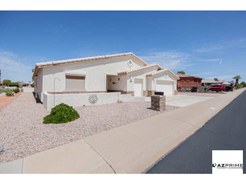 Primary Photo - Welcome to this spectacular fully-furnishe...
