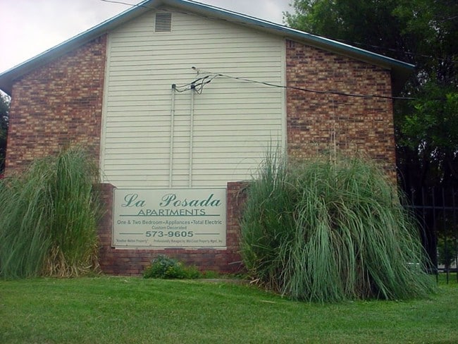 Building Photo - La Posada Apartments