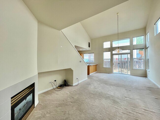 Building Photo - Great Home For Rent