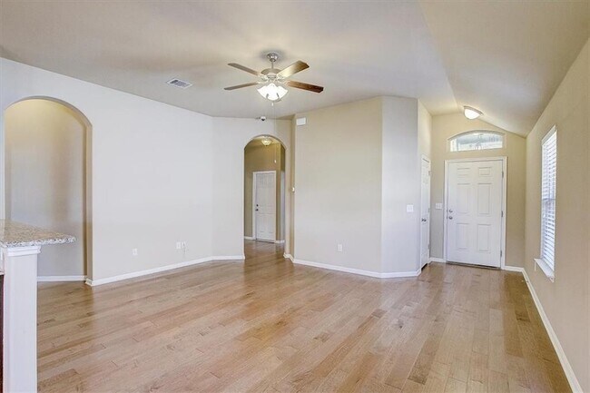 Foto del edificio - 2005 Alyssas Dr