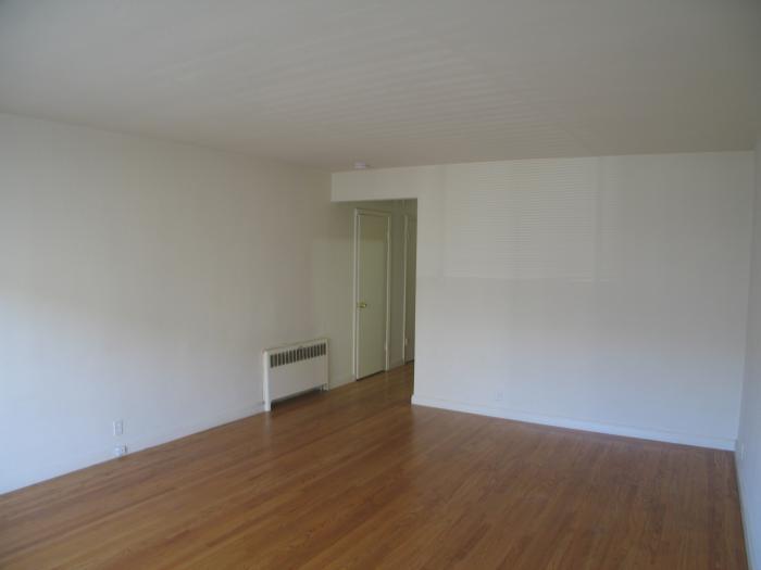 Primary Photo - bedroom in San Francisco CA 94118
