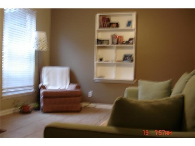 Building Photo - 4107 Lewis Ln