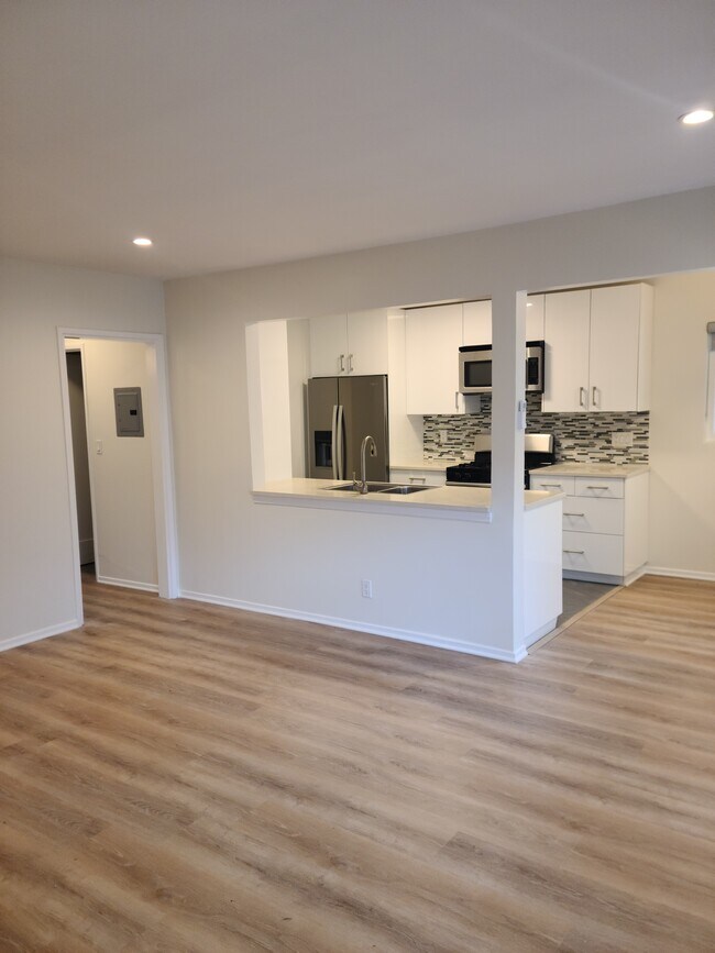 Foto del edificio - 734 Ashland Ave
