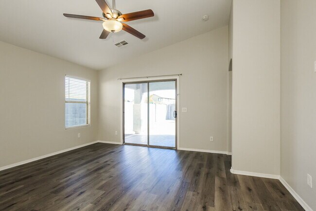 Foto del edificio - 3565 S 257th Ln