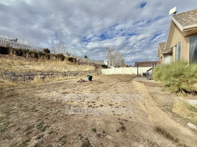 Building Photo - 6904 Adventure Way