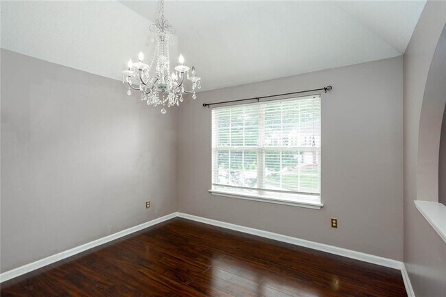 Building Photo - 5414 Sweetsprings Dr SW