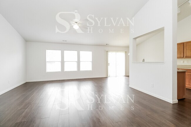 Foto del edificio - This adorable home is ready for your personal touch!