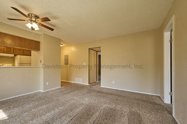 Building Photo - 1708 Sawyer Way