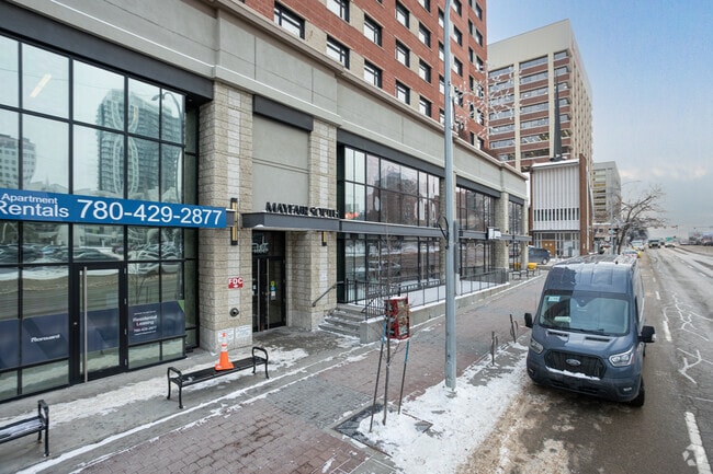 Building Photo - Mayfair Village South