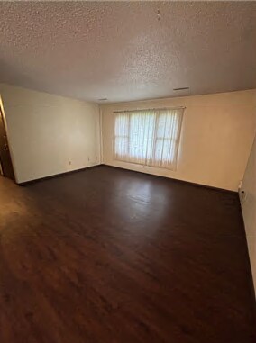 Foto del edificio - 1461 Valley View Dr