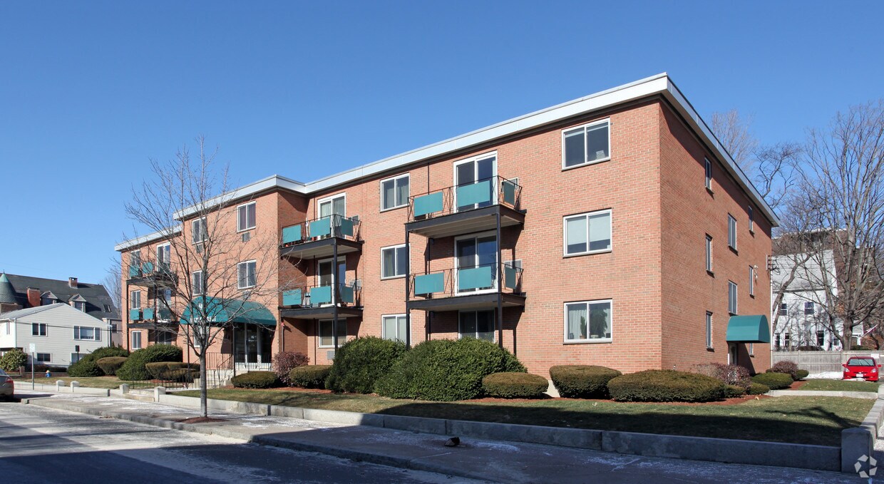 95 Maple St, Malden, MA 02148 Apartments in Malden, MA