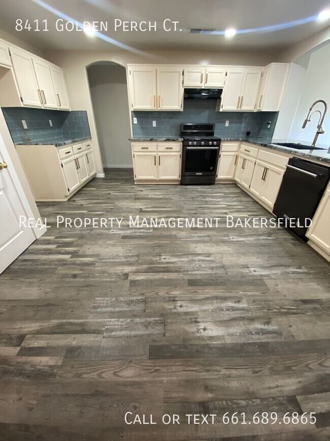 Foto del edificio - 8411 Golden Perch Ct