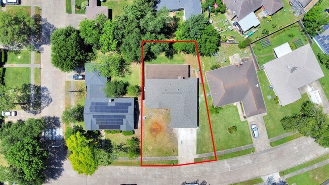 Foto del edificio - 10707 Shannon Hills Dr