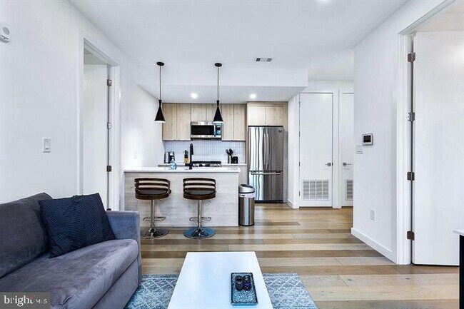 Foto del edificio - 1806 I St NE