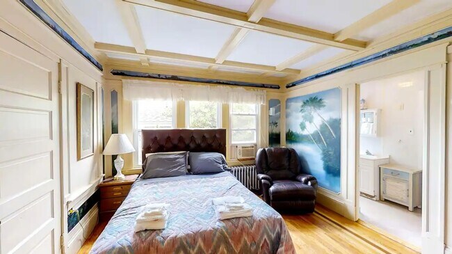 Photo - 40 E Grand Ave Apartment