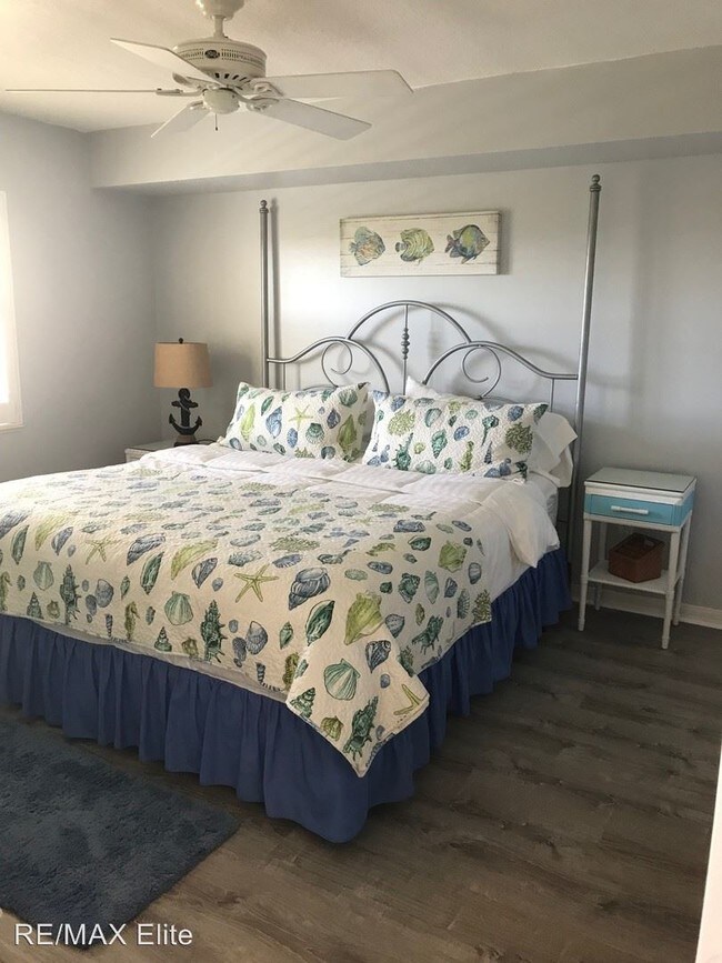 Foto del edificio - 2 br, 2 bath House - 8921 Lake Dr B402