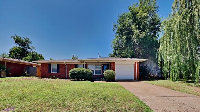Building Photo - 2640 Manchester Dr