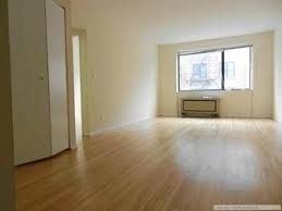 Foto principal - 241 E 46th St