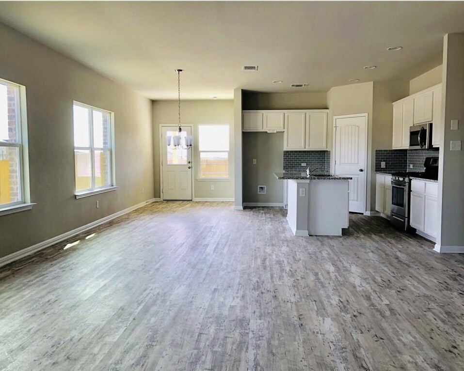 Building Photo - 2801 Bridekirk Dr
