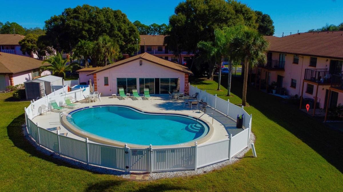 Only Steps away from the pool - 13250 Ridge Rd