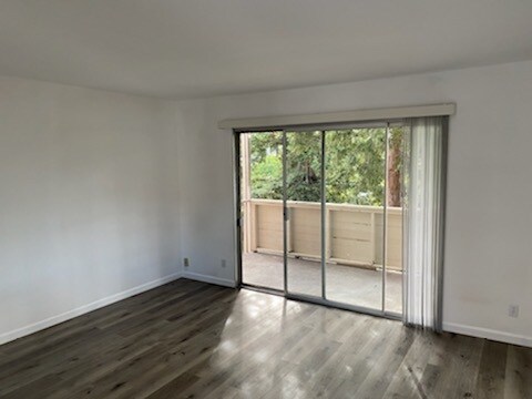 Foto del edificio - 616 Canyon Rd