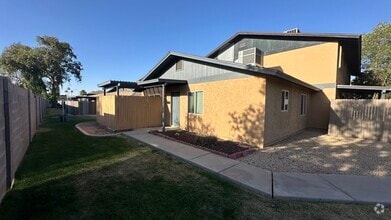 Building Photo - 286 W Palomino Dr