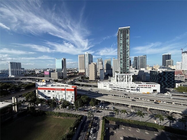 Building Photo - 350 S Miami Ave