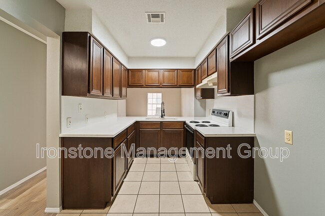 Foto del edificio - 8217 N 117th E Ave