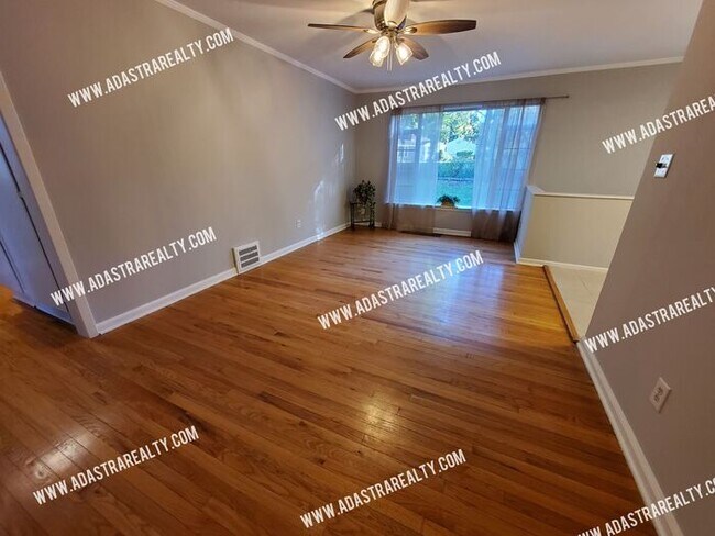 Foto del edificio - MOVE IN SPECIAL!! 4 Bedroom 2 Bath Ranch i...