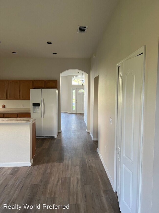 Foto del edificio - 4 br, 2 bath House - 122 Spring Glen Dr.
