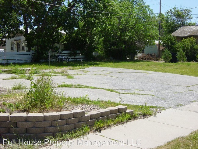 Foto del edificio - 715 17th St N