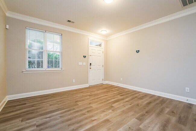 Building Photo - 3651 Marshlane Way