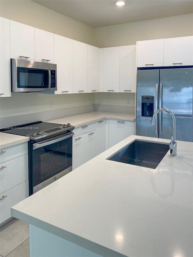 Foto del edificio - 8301 NW 41st St