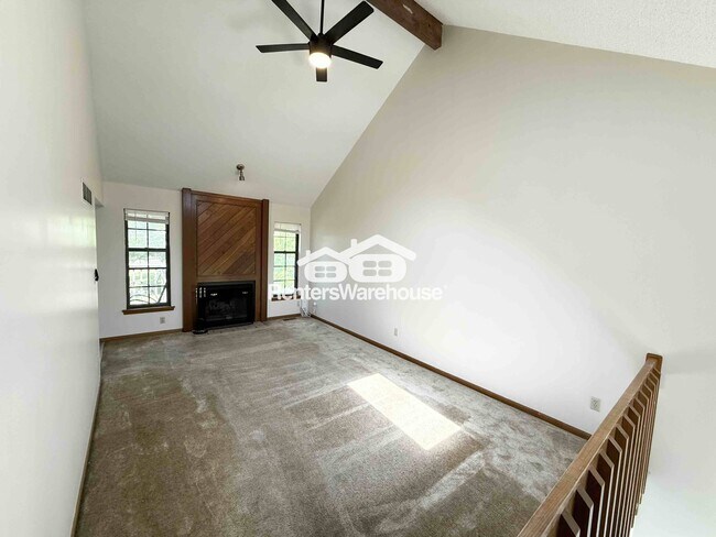Foto del edificio - 612 SE Kristi Ln