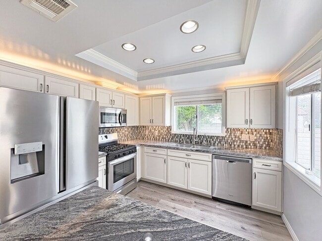 Building Photo - SD: Comfortable 3BD/2BA Home in Oceanside with Community Pool, 2-Car Garage & Walking Trails
