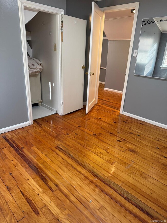 Building Photo - 76 Shaw Ave