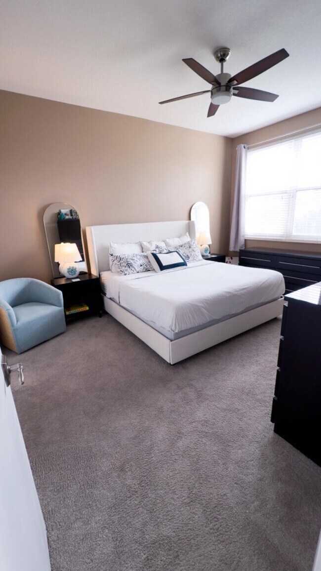 Building Photo - 550 Okeechobee Blvd