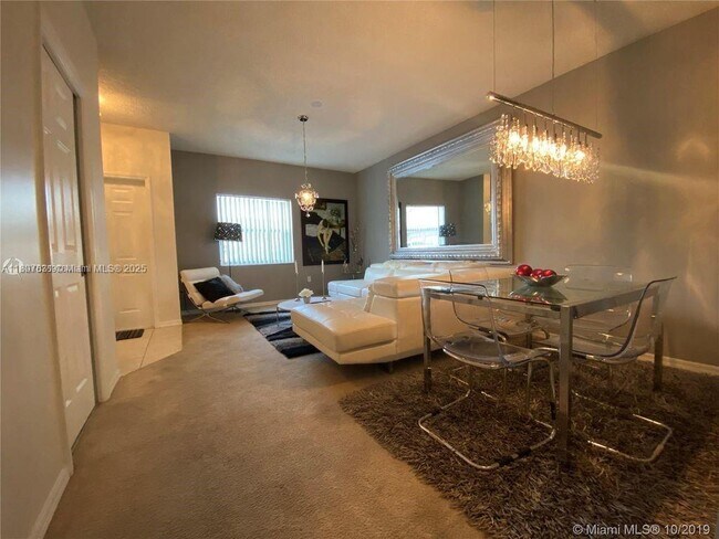Foto del edificio - 2220 SE 24th Pl