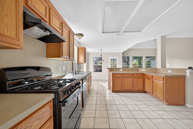 Building Photo - 3719 Cane Lake Dr