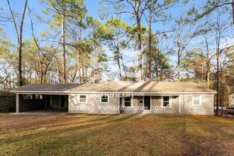 Building Photo - 330 Pine Ridge Rd