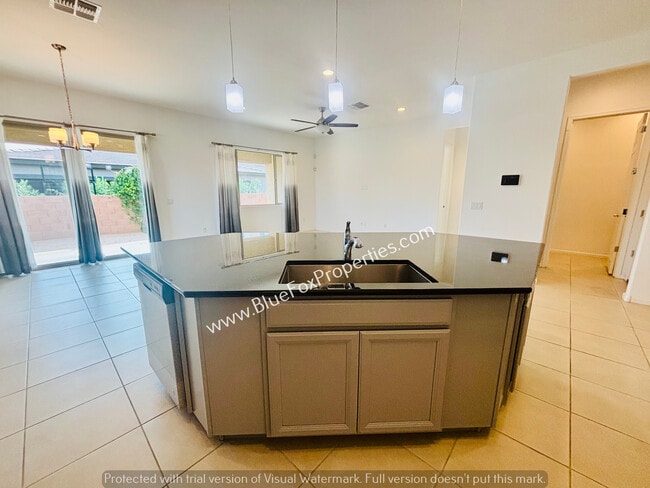 Building Photo - 198 E Woolystar Ct