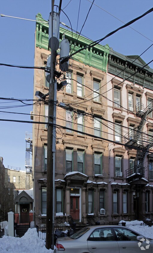 Building Photo - 100 Wayne St